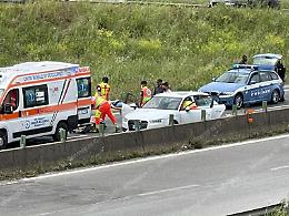 Incidente stradale, tre auto coinvolte sulla Pontina. Strada bloccata