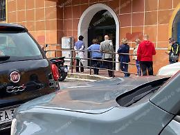 Voglia di teatro: lunga fila per l'abbonamento al "Moderno"
