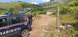 Abusi edilizi nell'area sottoposta a vincolo paesaggistico: una denuncia