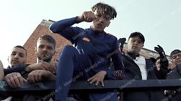 Videoclip Fame, il rapper interrogato dalla polizia
