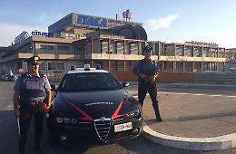 Utilizza un telefono rubato, denunciato per ricettazione