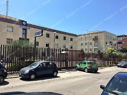 Si presenta a casa e minaccia di dare fuoco alla ex: arrestato
