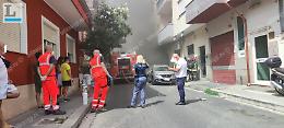 Fiamme nel garage, il fumo raggiunge le abitazioni: paura in via XXIV Maggio