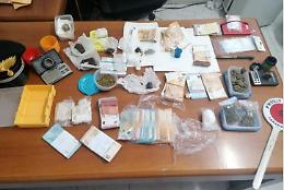 Due arresti e tre denunce per detenzione di droga ai fini di spaccio
