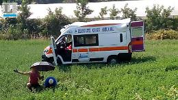 Incidente mortale in moto: perde la vita una donna del '53
