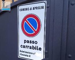 Cartelle “pazze” sui passi carrabili, Fratelli d'Italia:  «Errori dal Comune»