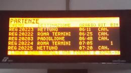 Treni,  fulmine sulla Roma-Nettuno, linea bloccata. Ripristino l'8 ottobre
