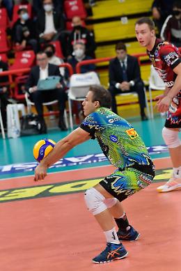 La Top Volley inizia il campionato perdendo 3-0 a Perugia