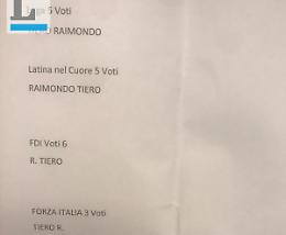 Consiglio comunale, spunta un "pizzino" per la presidenza