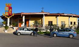 Derubava i fedeli durante la messa. Denunciata ladra seriale