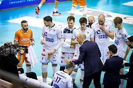La Top Volley spreca due matchpoint e cede al tie break