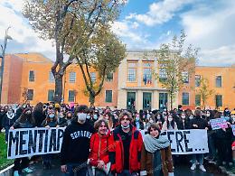 Ancora proteste al liceo Dante Alighieri. La preside: tutelo gli studenti