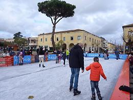 Pista di pattinaggio sul ghiaccio e mercatini, parte il Natale Apriliano
