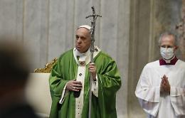 Covid, Papa "Ancora poche le dosi di vaccino nei Paesi poveri"
