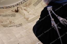 Adolescente palpeggiata, condanna per un 72enne