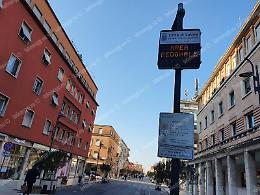 Record di multe per un'auto Settanta accessi in zona pedonale
