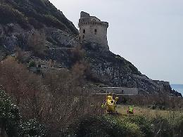 Resta bloccata sul promontorio del Circeo, al via le operazioni di soccorso