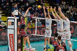 La Top Volley deve arrendersi alla Sir Safety Perugia
