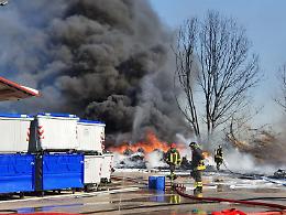 Monitoraggio dell'aria dopo il maxi incendio. Livelli nella norma