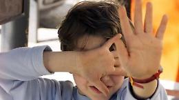 Abbraccia e palpeggia un bambino di 11 anni, condanna a 3 anni per uno straniero
