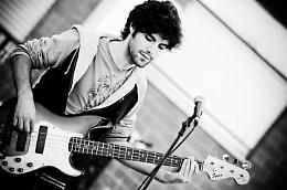 È morto Simone Massarut, il giovane bassista colpito da un malore