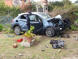 Vola col suv in un giardino, era l'auto usata dopo gli spari di via Londra