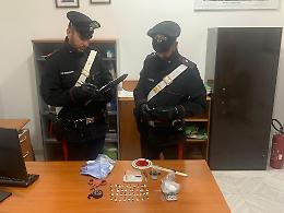 Sorpresi con la cocaina in tasca: un 58enne e una 41enne arrestati