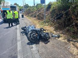 Incidente tra auto e scooter, centauro trasferito al pronto soccorso