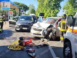 Frontale tra auto, 76enne muore in ospedale dopo 25 giorni