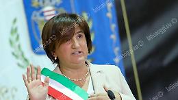 L'ex sindaco Tintari torna in libertà, obblighi di firma per lei