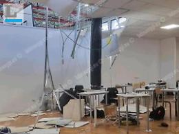 Controsoffitto crollato all'Istituto Marconi, tre indagati per lesioni