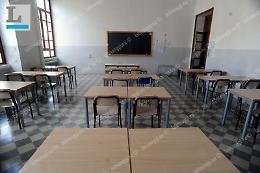 Scuola, no alla dad.  Uso delle mascherine soltanto per i fragili