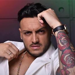 Il Questore vieta il concerto del cantante neo melodico a Sezze