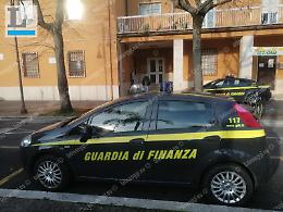Le mani sull'e-commerce facile: blitz a casa dell'imprenditore