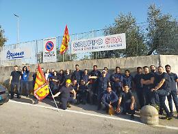 "Inaccettabili 6 euro l'ora". Lo sciopero dei facchini