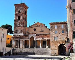 Un comitato per salvare la tradizionale processione di San Cesareo