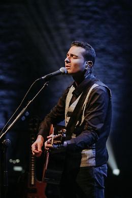 Nico Battaglia torna a Terracina, domani il concerto nella Chiesa Cristiana L'Oasi