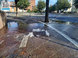 Perdita d'acqua nel quartiere, rubinetti a secco per i residenti