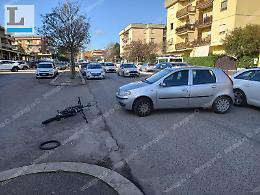 Ciclista investito dall'auto in via Toscanini, ferito un 52enne