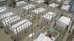 Nascite in calo: al Goretti 1130 parti in un anno. Incide anche il Covid