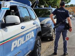 Viola il divieto di avvicinamento alla donna, arrestato
