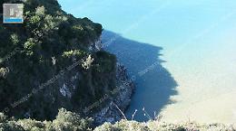 Si ferisce mentre scala la montagna, alpinista soccorsa
