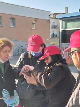 "Lasciati da ottobre senza lavoro", gli operatori del verde del Goretti in protesta