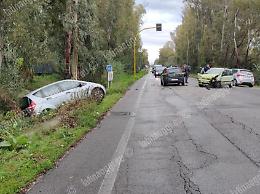 Incidente all'incrocio, due feriti in codice rosso