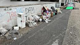 Via Nerone, abbandonano rifiuti e calcinacci in pieno centro