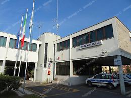 Sosta selvaggia, la polizia locale: cinquemila multe all'anno