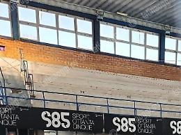 Ancora una tegola per la piscina: tribune giudicate inagibili