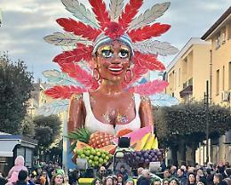 Ritornano i carri, rivive la magia del Carnevale Apriliano