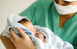 "L'ostetrica a casa": la Asl attiva il servizio di assistenza integrata