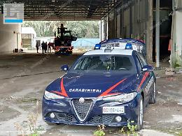 Il covo dei ladri nel sito dismesso: mezzi rubati per un valore di 300.000 euro